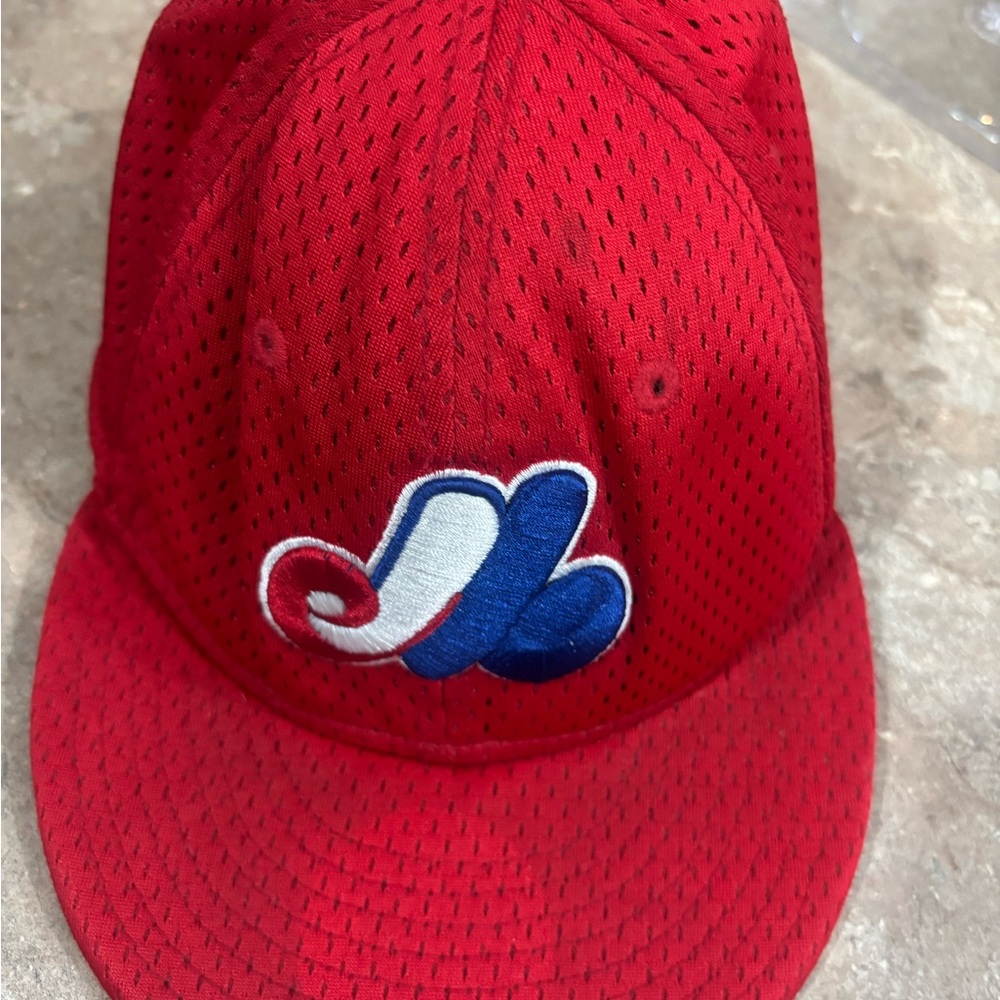 Etro Black Cap with Red Interior